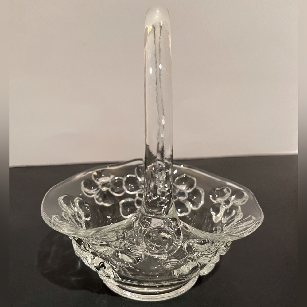 Vintage Tiara Indiana Glass Dogwood Basket with Handle